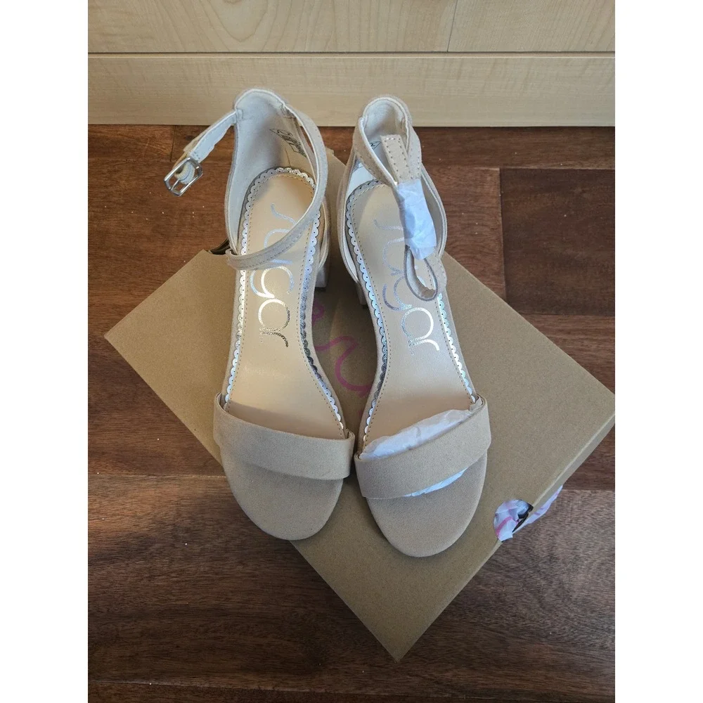 Boutique + new box